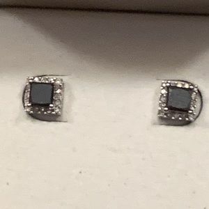 10KT WG Diamond Earrings